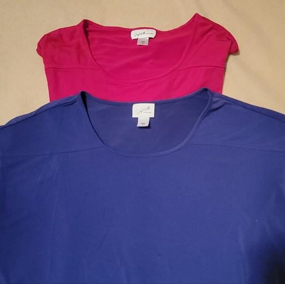 Bundle of Two Jaclyn Smith Women's Red and Royal Blue Short Sleeve Tees - Picture 1 of 5
